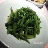 位置在市行政服务这边的天虹的4楼