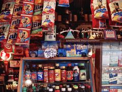 -席娜卡琳火车铁道夜市