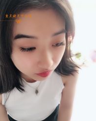 -爱美睫美甲会馆