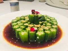 -八府香鸭·啫啫煲(华山路店)
