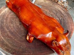 -黄记四更烤乳猪店