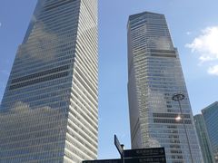 -陆家嘴空中步行连廊