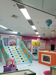 -孩子王童乐园(连云港万达店)