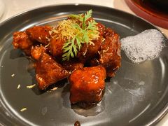 红酒泡沫牛仔粒-荟廷·晶萃(陆家嘴尚悦湾店)