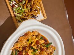 豆腐烧鱼杂-食藕·武昌鱼(古德寺店)