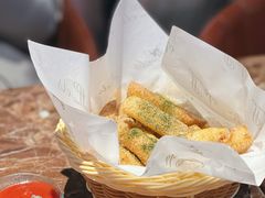 -Let'sBURGERplus·非常创意汉堡(三里屯店)