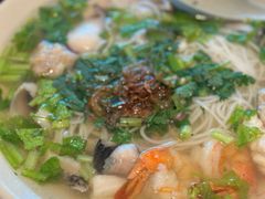 -大头虾越式风味餐厅(光明广场店)