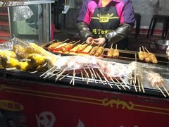-小魏哥果仁烤面筋