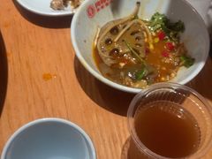 -何师傅美蛙鱼头(汉街店)