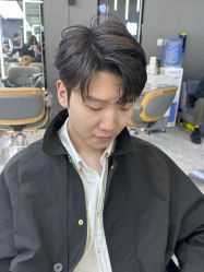 -藤野造型烫发染发