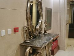 -碧中海汤泉汗蒸酒店