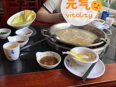 -老来福·非遗酸汤兔(凯旋路店)