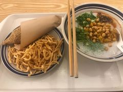 -正南齐北·老街糯米团(洪崖洞店)
