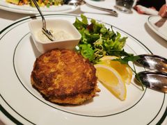 招牌蟹肉饼-Wolfgang’s Steakhouse 沃夫冈牛排馆(上海白玉兰广场店)