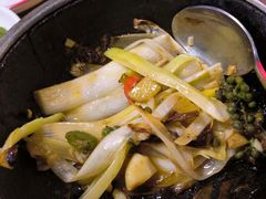石锅牛蛙-新白鹿餐厅(百联中环店)