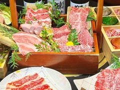 -山川小町·极番烧肉(新地假日广场店)