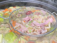 无花果脆皮鸡煲-吴秋芳鸡煲(江南西店)