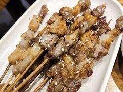 烤羔羊肉串-木屋烧烤(岗顶二店)