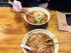 -菲哥麻辣烫(贵山小区店)
