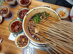 -拈签一笑黄牛肉辣卤串串