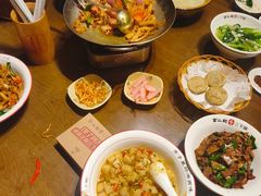 -富正毅三下锅·湘西韵味(天门山索道店)