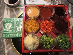 -禄婶鸡煲·打边炉