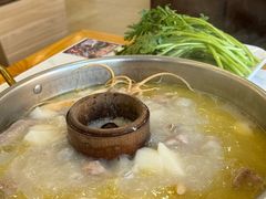 -朴小妹人参鸡汤火锅(长白山万达店)