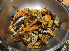 -七欣天香辣蟹火锅(上海银亿滨江店)