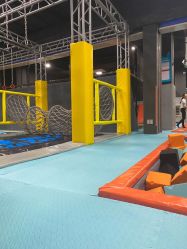 -蹦贝运动中心·蹦床·攀岩·闯关(龙岗店)