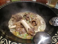 -茸梅路右拐龙虾-农家菜(松江店)