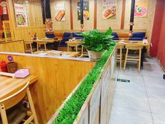 大堂-小米烤肉·和牛原切-创意韩料(东关店)