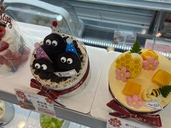 -花花卷卷·鲜食蛋糕(静安久光百货店)