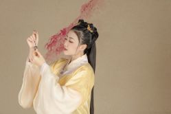 -盘子女人坊古装写真摄影(厦门总店)