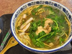 -火烧房子菊花米线(兴盛路店)