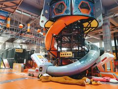 -嗨翻Hi-Fun竞技主题乐园·蹦床亲子生日轰趴(国光1937店)