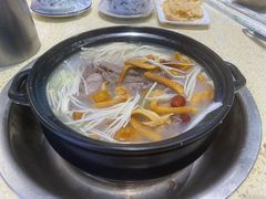 -九寨特色牦牛肉汤锅 羊肉汤锅