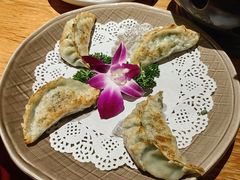 韭菜煎饺-渝半城经典川粤菜(重庆天地店)