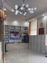 -靓芙泉专研痘痘肌