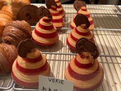 -VERIE BAKEHOUSE