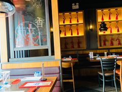 大堂-辣尚瘾·烤鱼·新川菜(交大直营店)