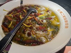 -桂二老坛酸菜鱼(三街两巷店)