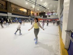 -正佳冰河湾真冰滑冰场