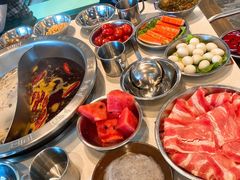 卜卜贝鸳鸯锅-憨铁匠老火锅(龙岗万科里店)