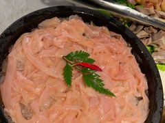 -尚尚仙·酸汤猪手·猪肚鸡火锅(华联万柳购物中心店)