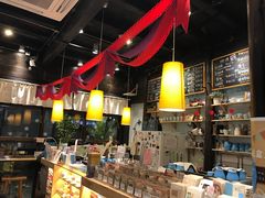 -猫的天空之城概念书店(杭州南宋御街店)