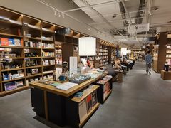 -茑屋书店(天目里店)