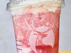 桃桃胶原酸奶冻-瑞幸咖啡(南京绿地之窗店)