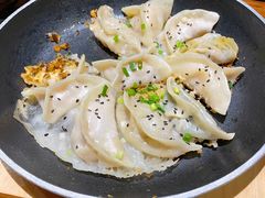 葱香煎饺-小金鬼·煎饺·鸽子汤