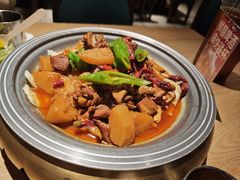 沙湾大盘鸡-耶里夏丽·新疆菜·家庭聚场(百联中环购物广场店)
