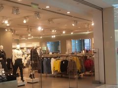 -H&M(鹏欣水游城店)